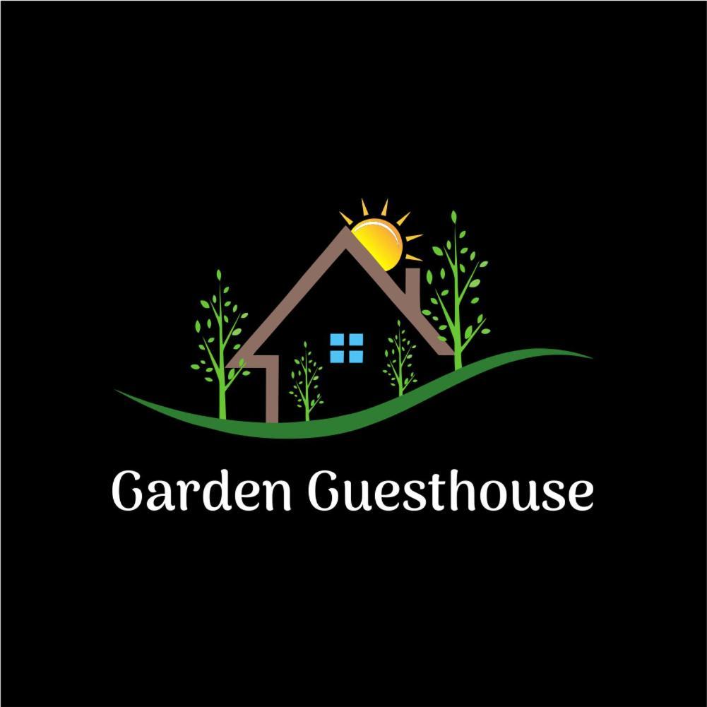 Garden Guesthouse Gjakova Екстериор снимка